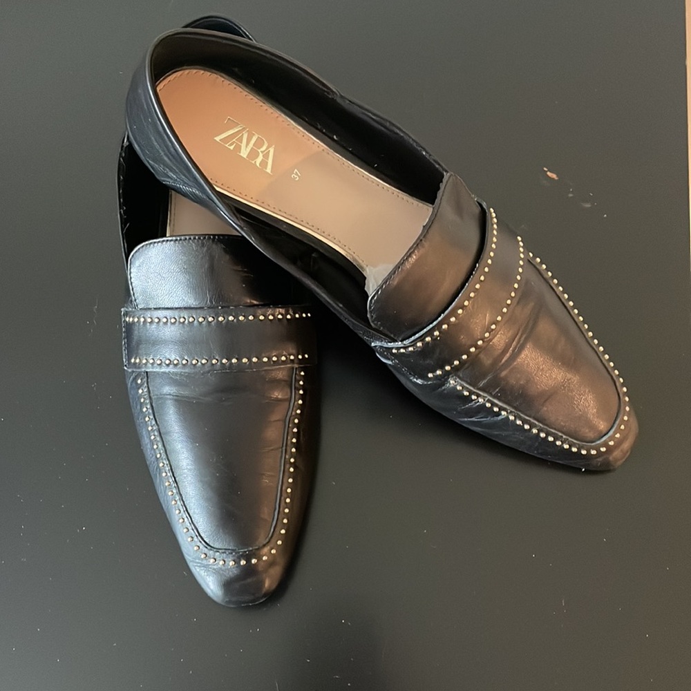 Zara flat shoes size 37